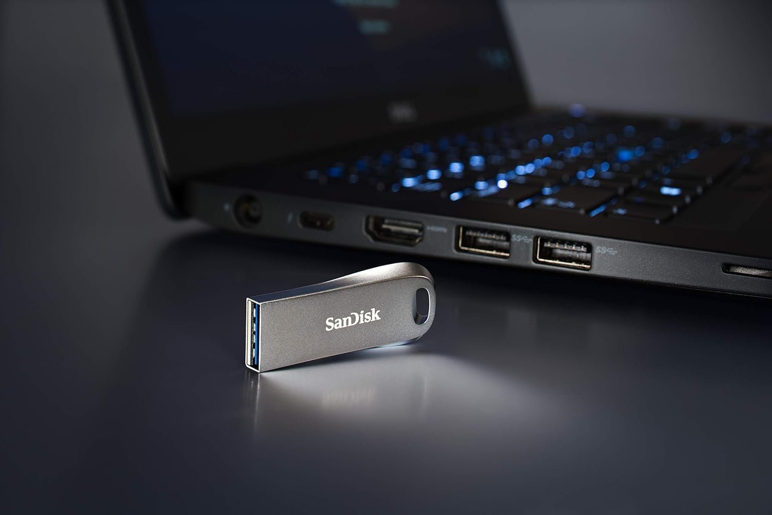 Pendrive SanDisk 256GB Ultra Luxe USB 3.1 Gen 1 Flash Drive - 150MB/s, Metal Casing | SDCZ74-256G-I35
